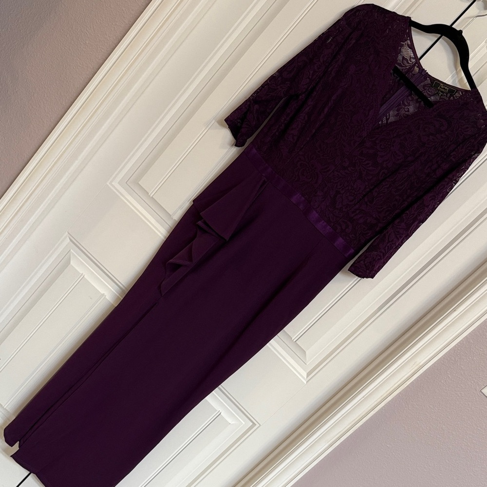 Gorgeous XL formal Purple lace mermaid dress
